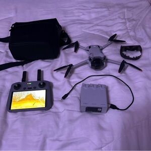 DJI MINI 4 PRO FLY MORE COMBO